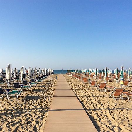 Appartamenti Casa Del Mare Bibione Exteriör bild