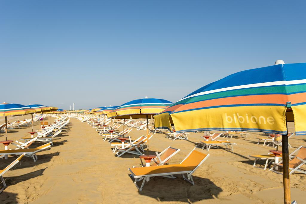 Appartamenti Casa Del Mare Bibione Exteriör bild
